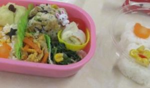 託児付講座「お弁当で幼稚園準備！」を開催しました。