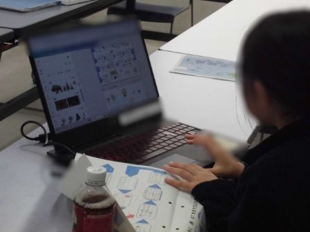 木まちすごろくのレイアウト調整をしている画像