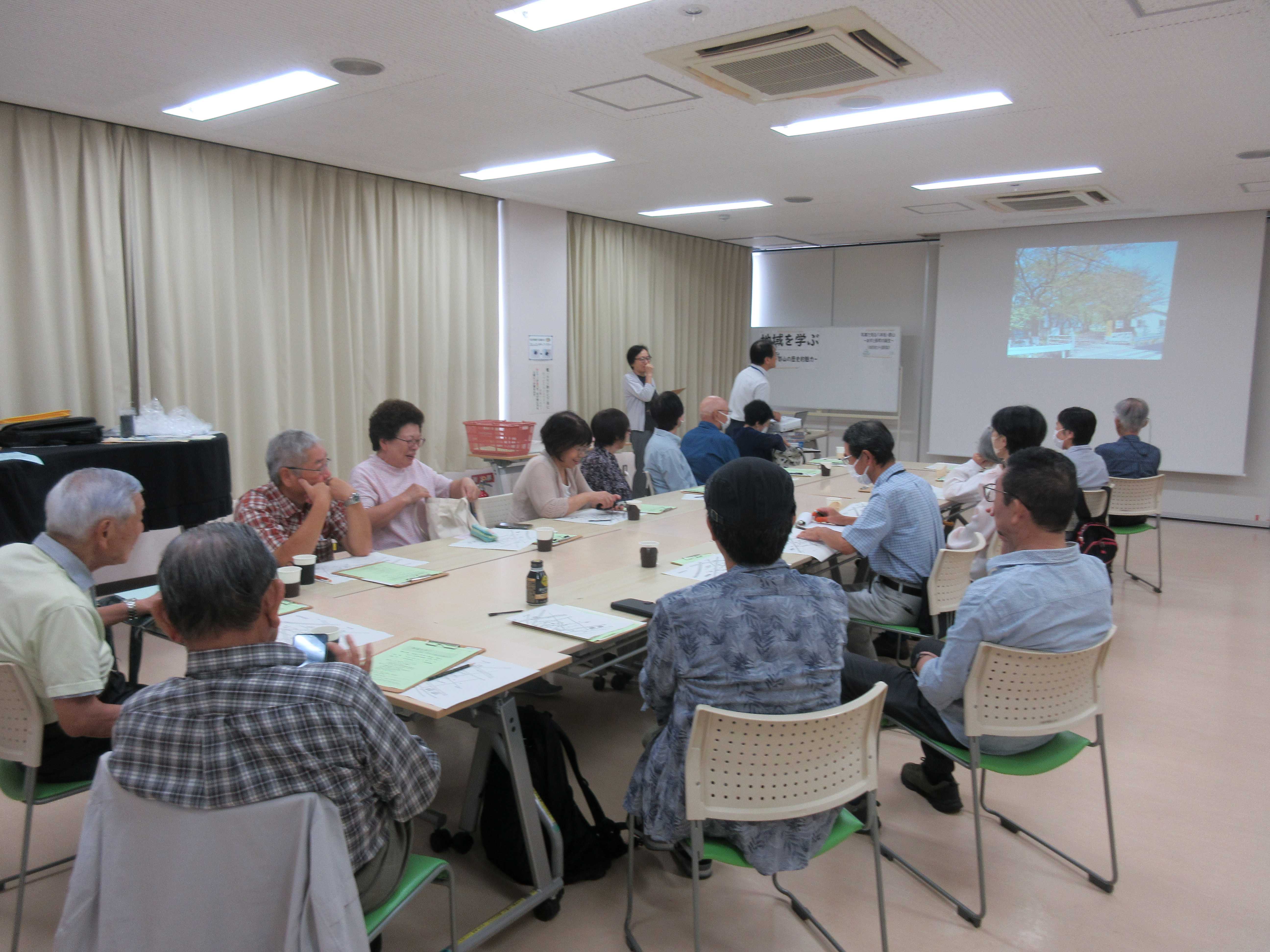 まちびらきの頃の話を聞く