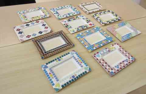 モザイクタイルでフォトフレーム