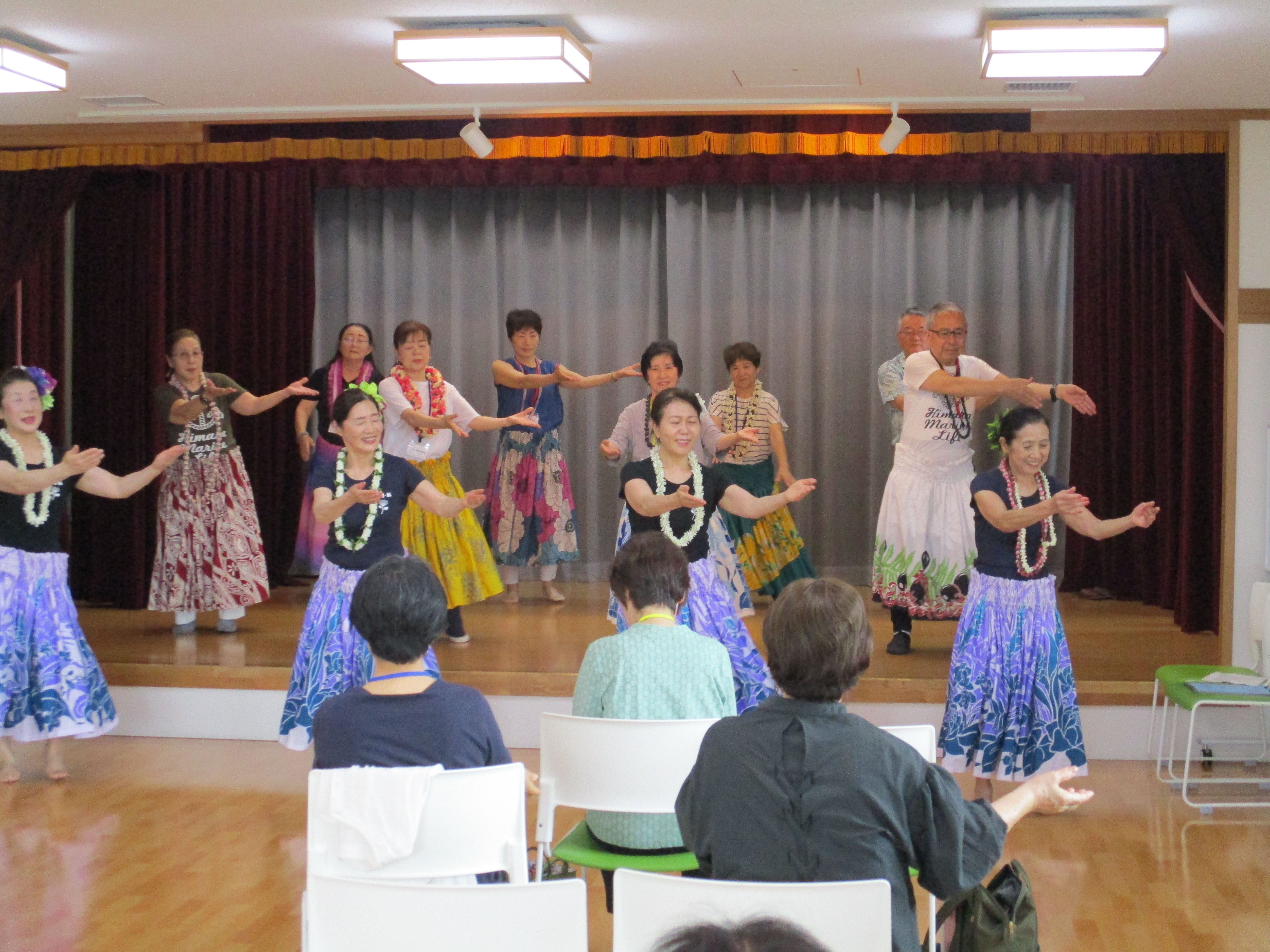 20250619-01衣装をお借りして練習の成果を披露