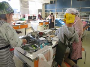 調理の様子2