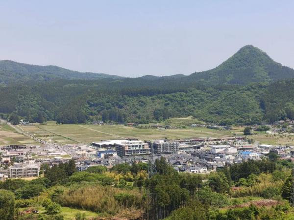 今成山から見た茂庭