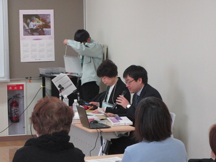 弁護士と相談員