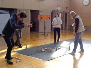 チーム戦では、一投一投に自然と力が入ります