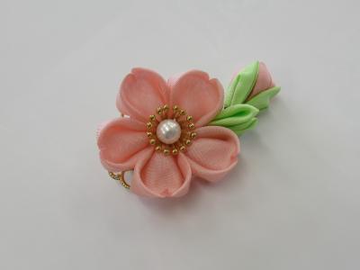 桜のブローチが完成しました。