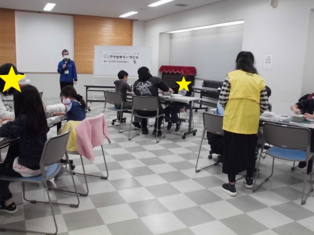 石のアクセサリーづくり2