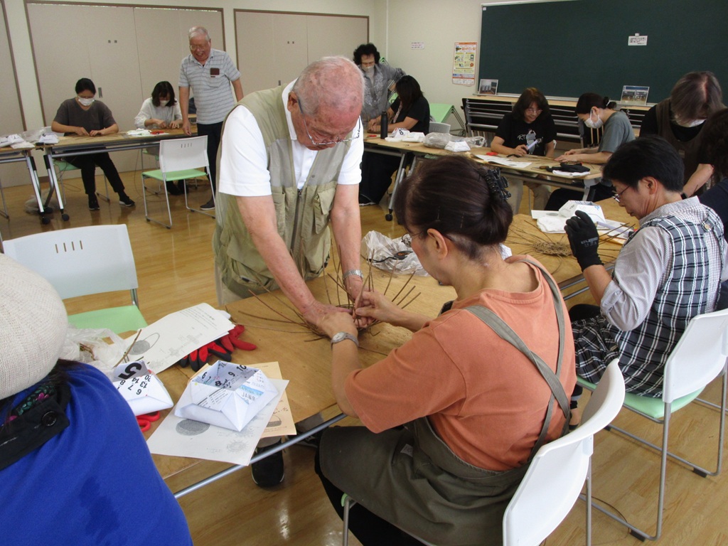 かご編み講師補助