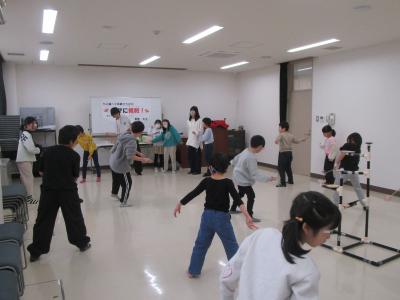 一斉にコマ回し