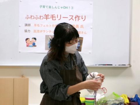 羊毛リース作り