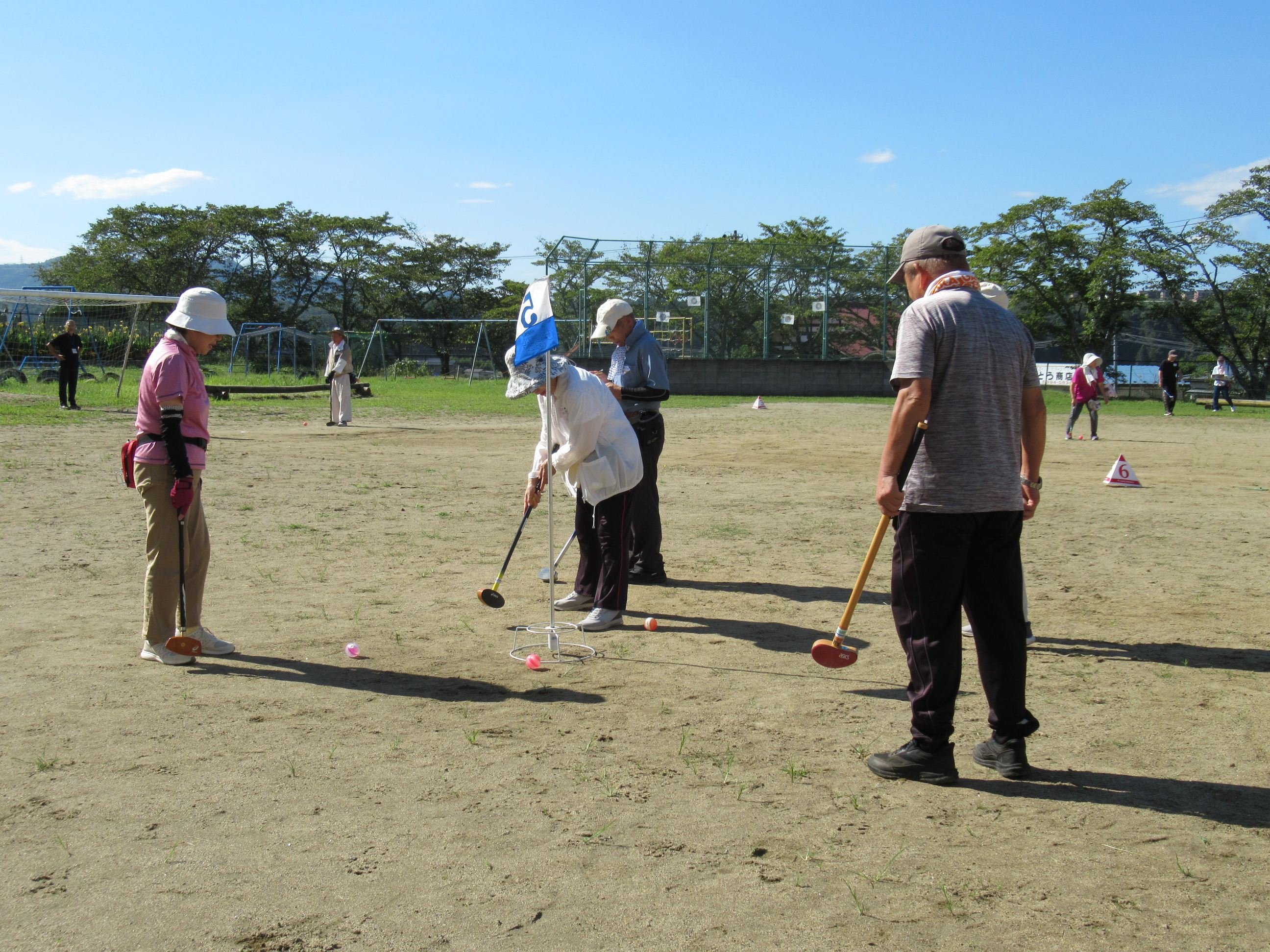 大沢小学校の校庭を会場に開催しました。