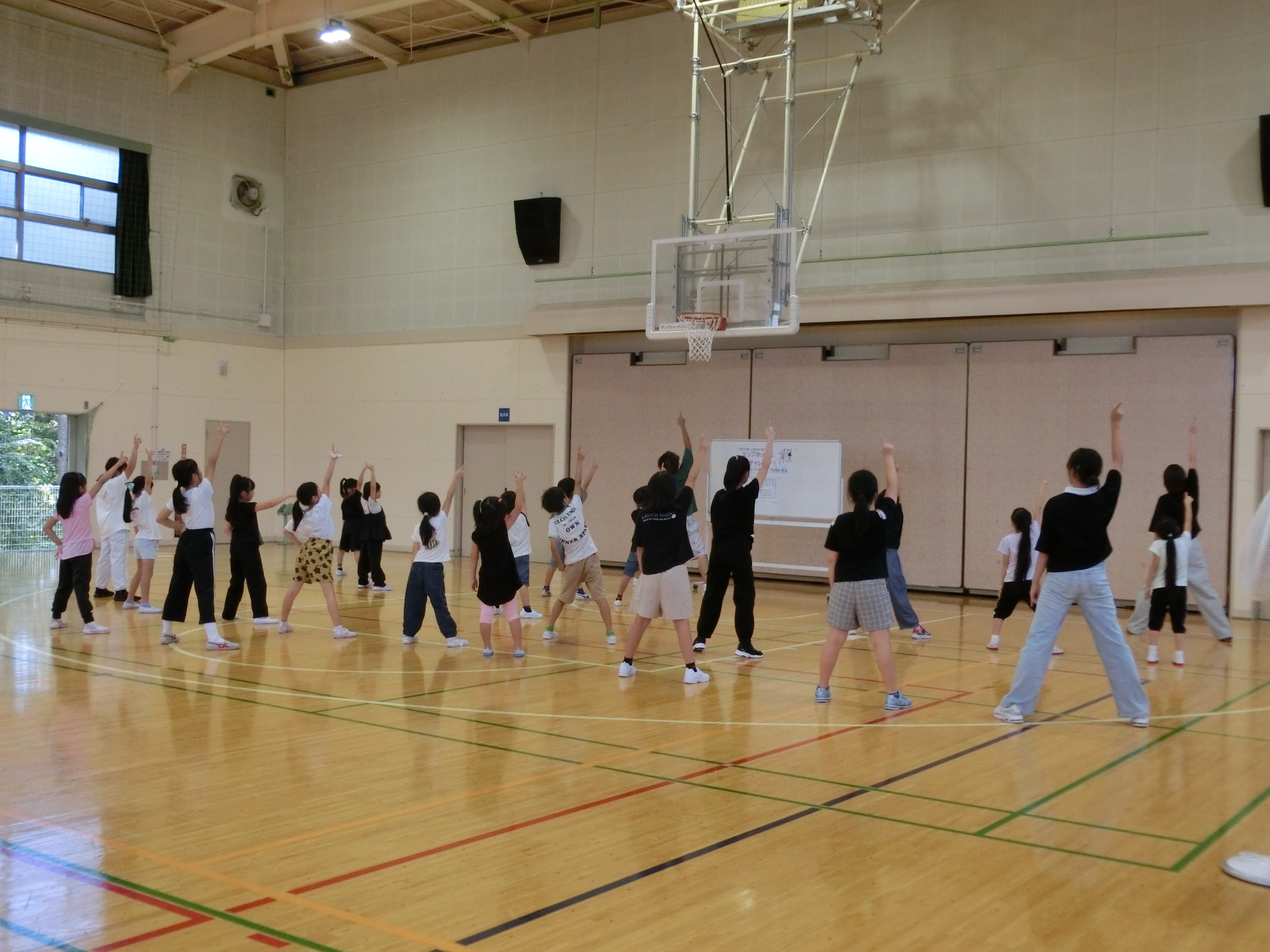 三本松寺子屋ヒップホップにチャレンジの様子です2