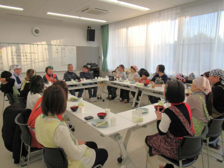 全員でいただきます