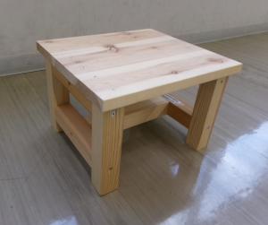 木のイス（完成品）
