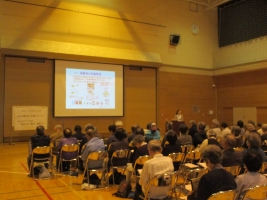 令和7年度やぎやまシニア大学高齢者の栄養についての写真