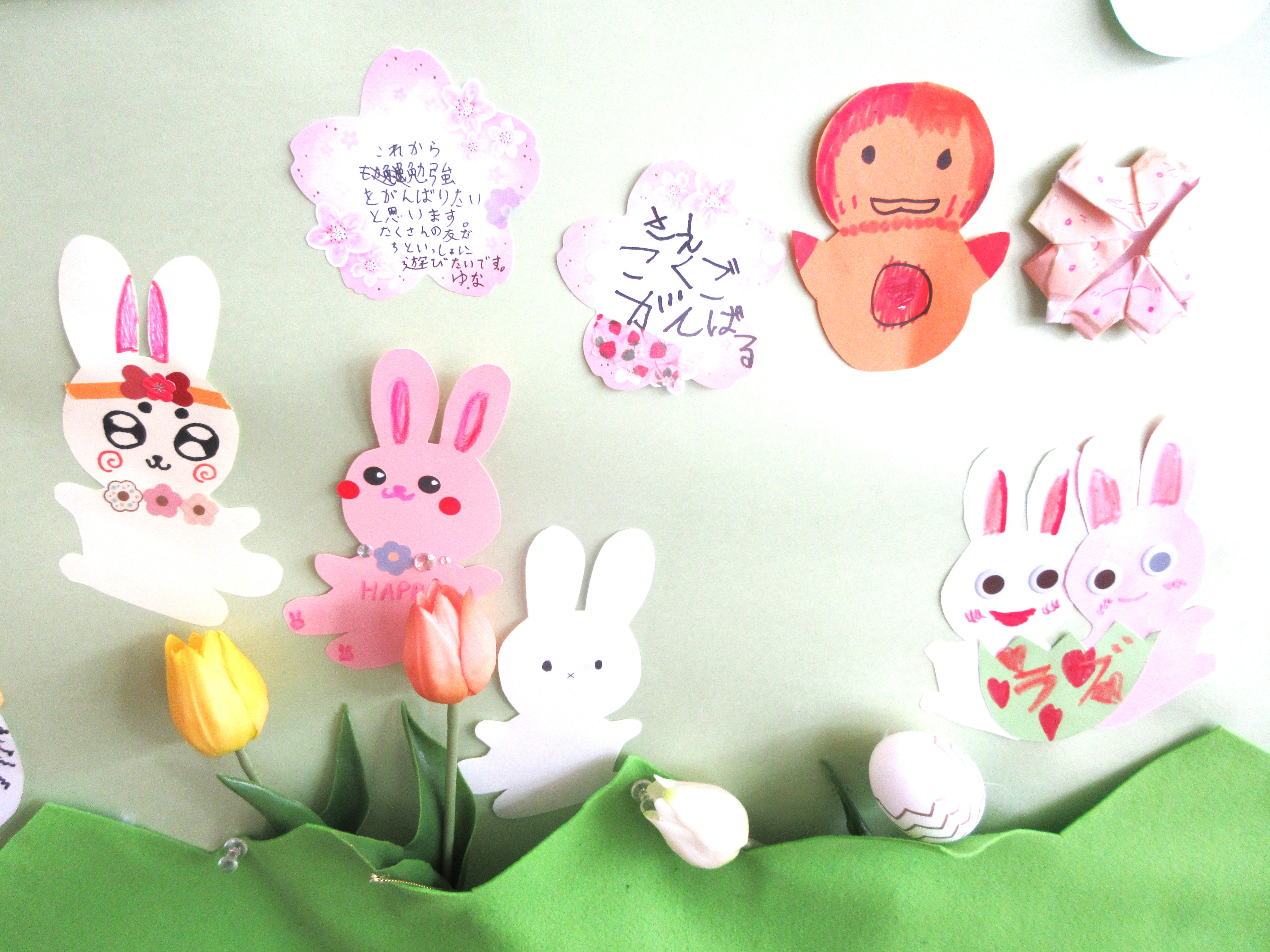 さくらとイースターロビー展示の様子2