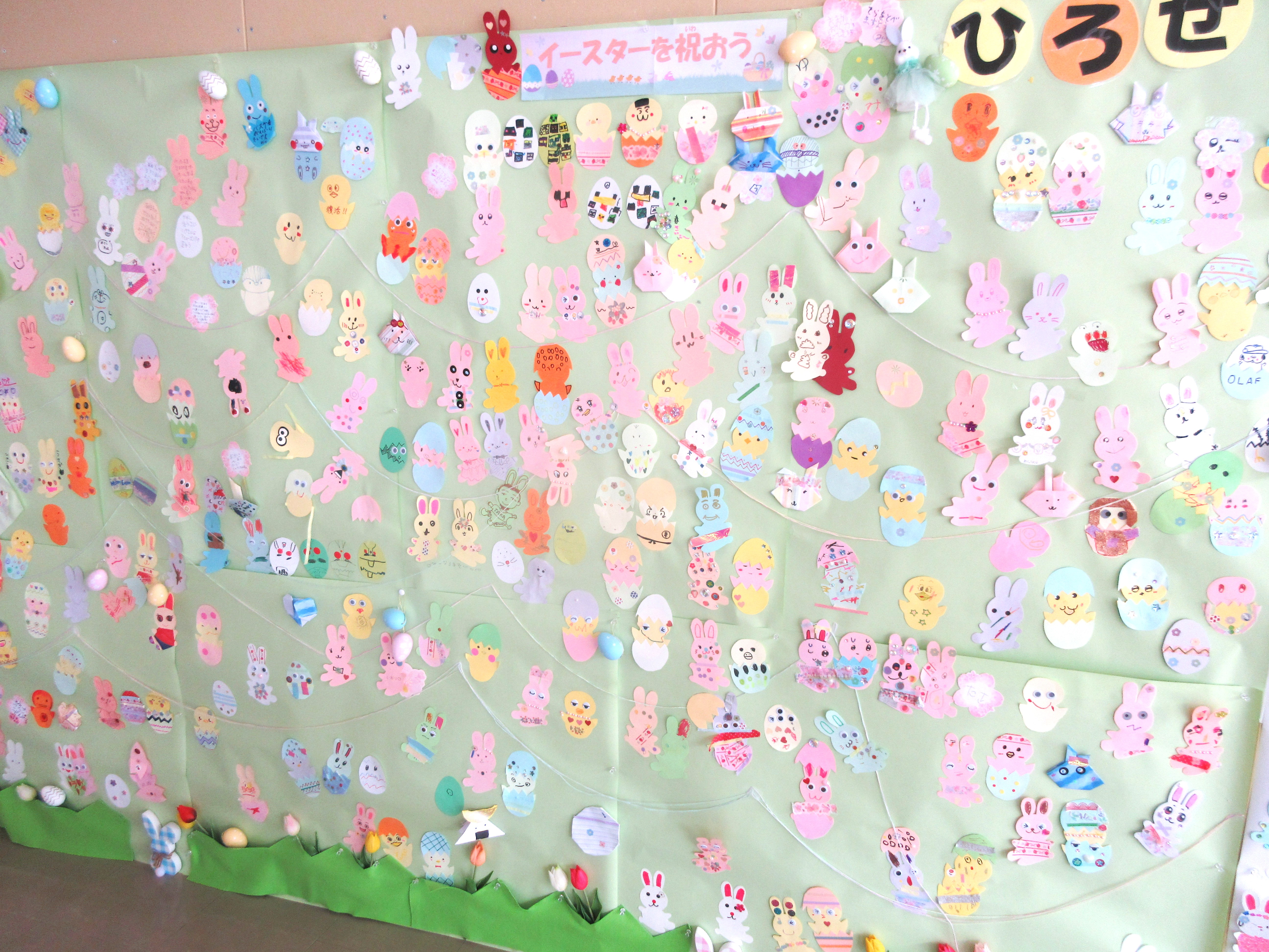 さくらとイースターロビー展示の様子5