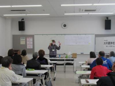 山村先生から今年度の予定が説明されます