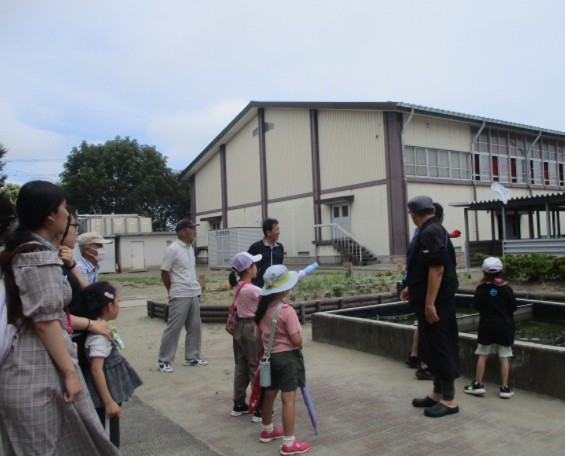 田子小学校陽だまりの池作業