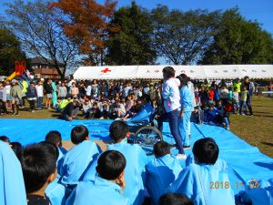 上田子町内会の車イス訓練の様子です。