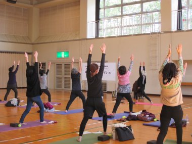 アロマヨガで健康　リフレッシュ